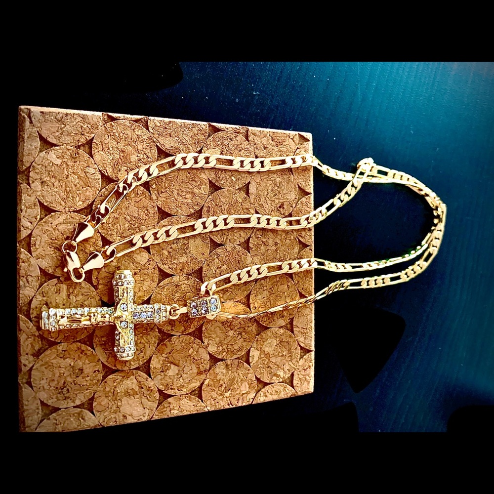 14k gold figaro chain and diamond cross